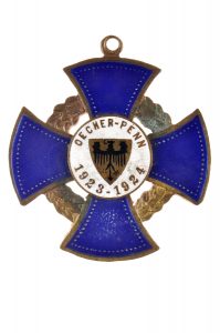 1923