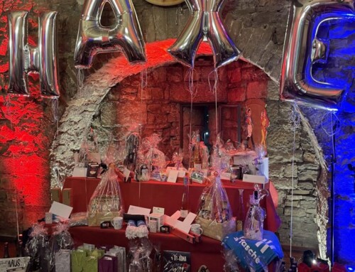 Traditionelles Haxenessen im Marschiertor